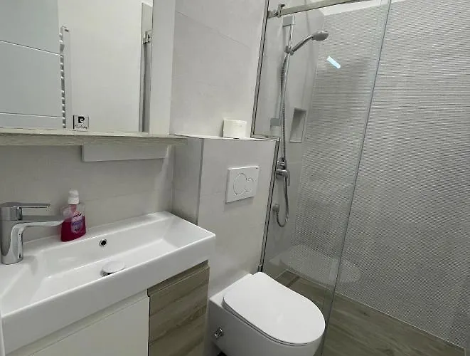 Center Διαμέρισμα *